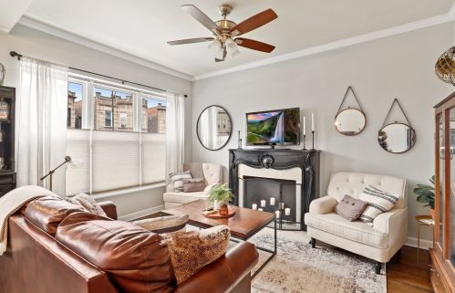 2714 Kedzie Ave, Chicago, IL 60647-1514