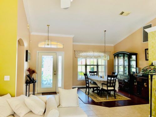 4413 Alsace Ave, Fort Pierce FL 34983-8337 exterior