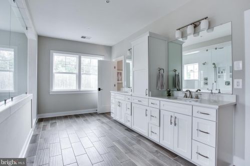 1978 Kirby Rd, Mc Lean VA 22101-5326 exterior