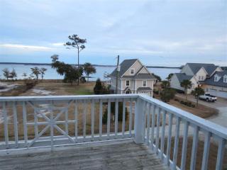 270 Riverside Dr, Sneads Ferry NC  28460-6678 exterior