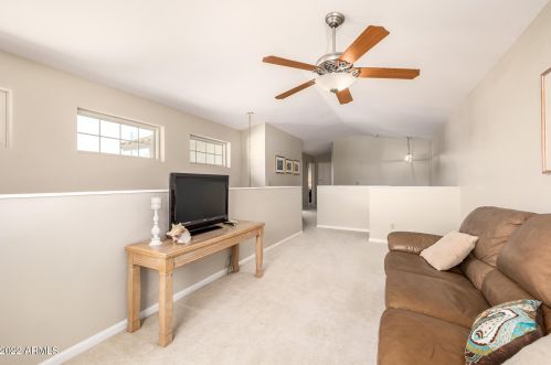 17002 32 Way, Phoenix AZ 85018-3973 exterior