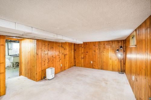 301 Locust St, Duluth MN 55811-5142 exterior