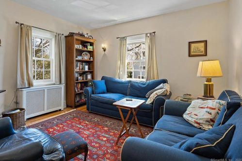 23 Buckingham Pl, Norwalk CT 06851-5004 exterior