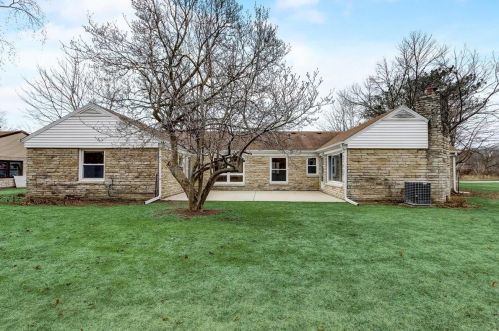 3160 Menomonee Riv Pkwy, Milwaukee WI 53222-3371 exterior