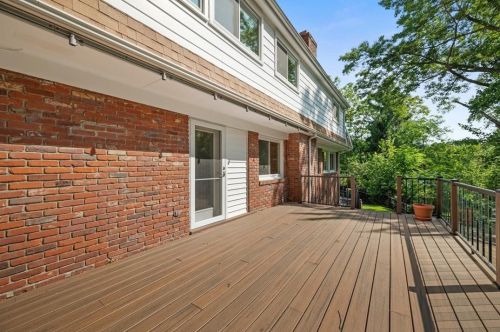 309 Highland Pne Ct, Pittsburgh PA 15237-2019 exterior