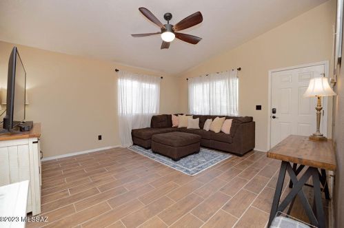 7864 Lauder St, Tucson AZ  85747-9264 exterior