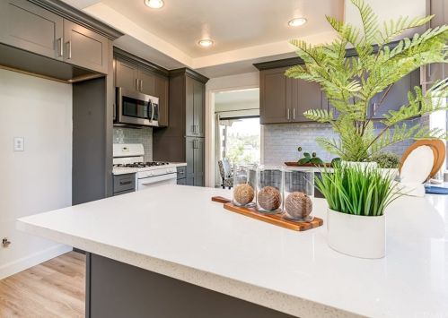 400 Pinehurst Ct, Fullerton CA 92835-2734 exterior