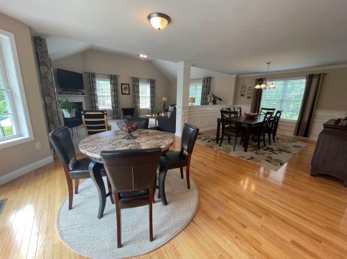 40 Albin St, Concord, NH 03304-4535