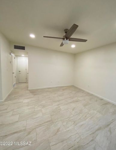 1437 Delaware St, Tucson AZ  85745-2305 exterior