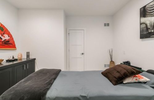 1471 Canoochee Dr, Atlanta GA 30319-3471 exterior