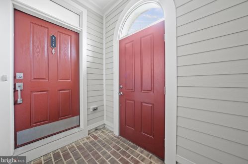 2210 Potomac Ave, Alexandria, VA 22301-1099