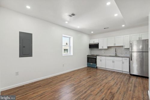 5210 Cedar Ave, Philadelphia PA  19143-1525 exterior