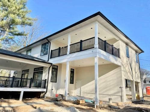 198 Hillside Ave, Livingston, NJ 07039-1118