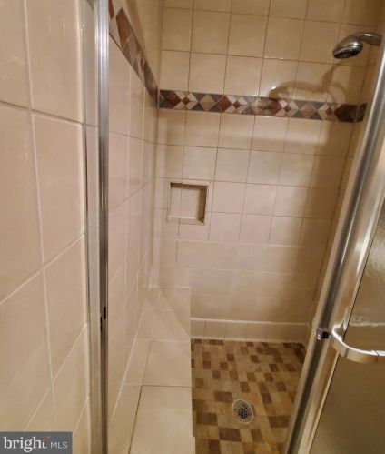 48 Lehavre Ct, Trenton NJ  08619-4723 exterior