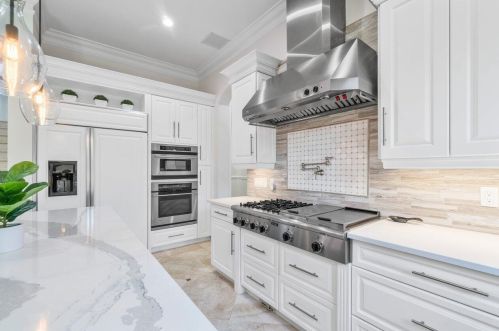 27 Hersey Dr, Boynton Beach FL 33435-7017 exterior