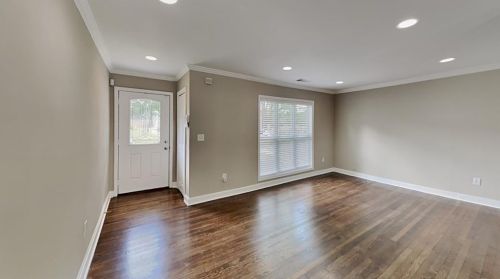 902 Beecher Ct, Atlanta, GA 30311-2604