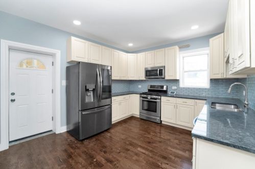 7912 Justine St, Chicago IL 60620-4333 exterior