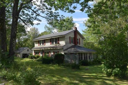 304 Currier Rd, Hill, NH 03243-3214