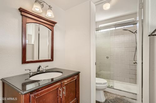 15028 40 Pl, Phoenix AZ 85050-8972 exterior