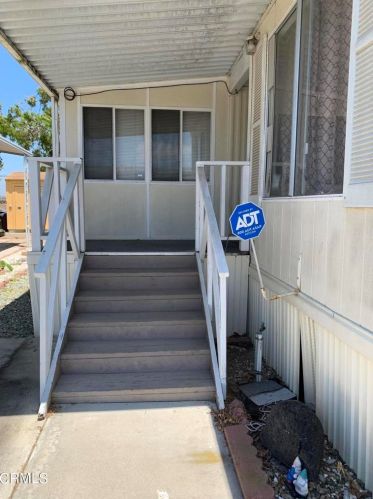 4160 Petit Dr, Oxnard, CA 93033-7117