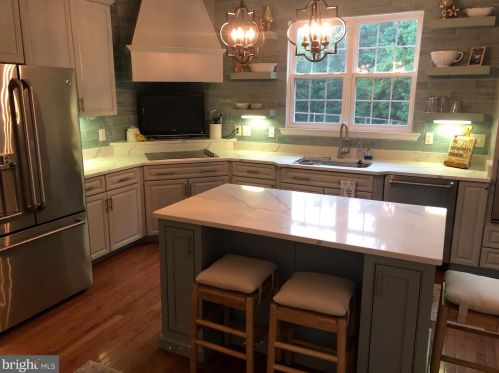 1341 Matthew Dr, Huntingtown, MD 20639-2807