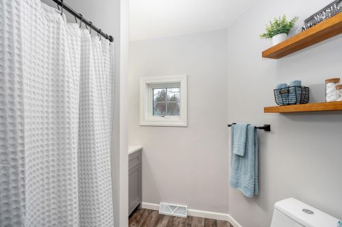 420 Anoka St, Duluth MN 55803-1921 exterior