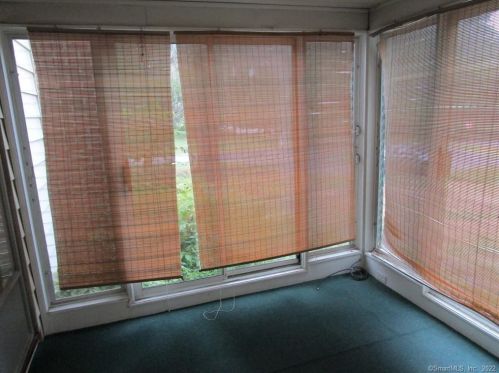 4 Coley Rd, Wilton CT 06897-2703 exterior