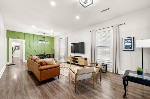 1714 Connally Dr, Atlanta GA  30344-2519 exterior