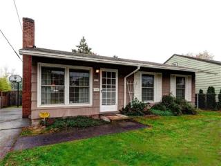 9820 Harold St, Portland, OR 97266-3735