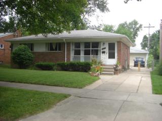 26528 Clarita, Detroit MI  48240-1927 exterior