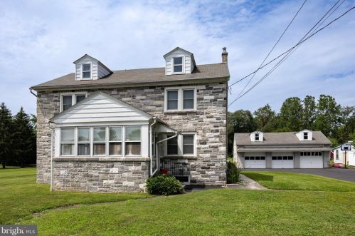 27 Country Club Rd, Limerick, PA 19468-1516