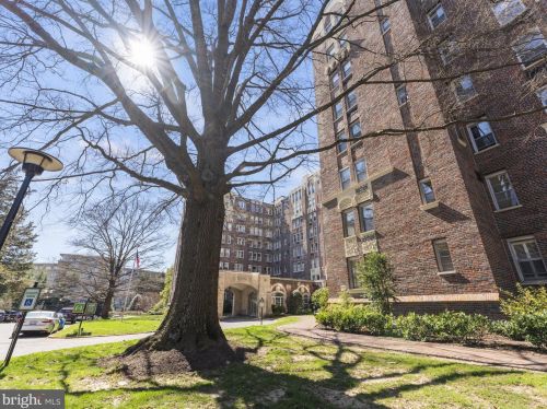 4000 Cathedral Ave, Washington DC 20008-1504 exterior