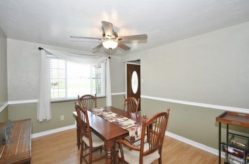 926 Agnew Rd, Pittsburgh PA 15227-3902 exterior