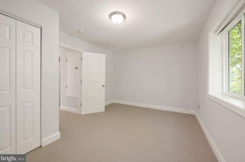 2254 Mt Vw Pl, Washington DC 20020-5219 exterior