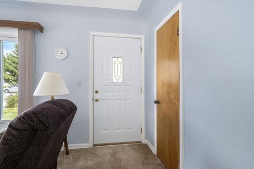 2831 Panzl St, Meskegon, MI 49444-2651