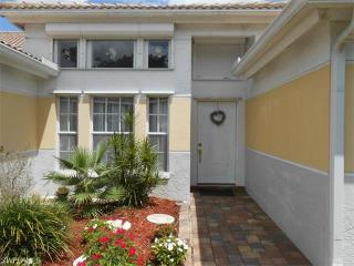 7335 Mill Pond Cir, Naples, FL 34109-1734