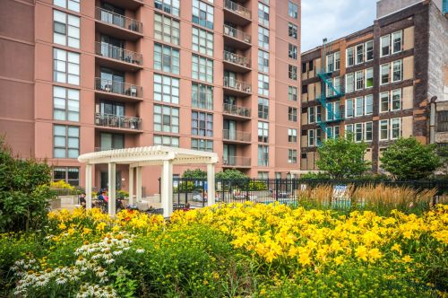 1101 State St, Chicago IL  60605-3175 exterior