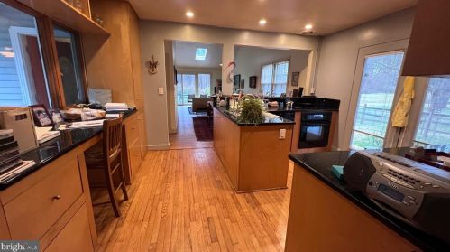 29 Vanderveer Dr, Trenton, NJ 08648-3113