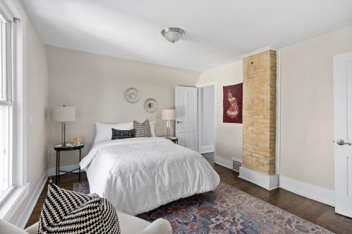 350 Smith St, Milwaukee WI  53207-1508 exterior