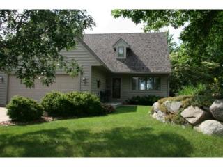 510 Liberty Heights Dr, Chaska, MN 55318-1672