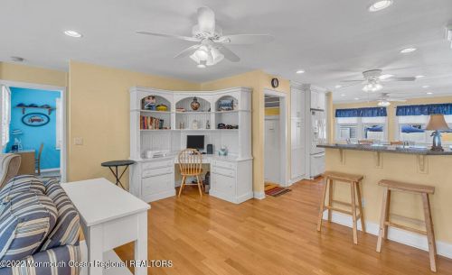 403 New York Ave, Point Pleasant Beach NJ 08742-3338 exterior