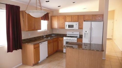 7056 Harcuvar Dr, Tucson AZ  85743-1413 exterior