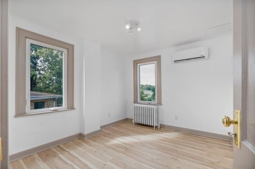 4344 Ludwick St, Pittsburgh PA 15217-3005 exterior