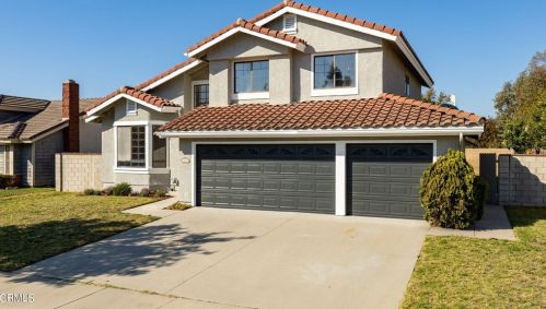 2801 Lilac Walk, Oxnard, CA 93030-8701