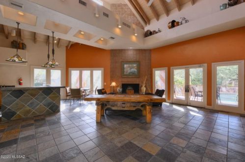 6655 Canyon Crest Dr, Tucson AZ  10161-0937 exterior