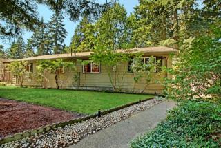 19633 20 Ave, Seattle WA  98155-1252 exterior