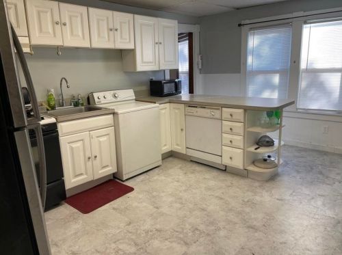 56 Kenyon St, Springfield MA 01109-3014 exterior