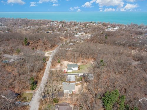 665 Shelby St, Gary IN 46403-2254 exterior