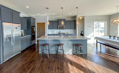 9515 Compass Pointe Rd, Saint Paul MN 55129 exterior