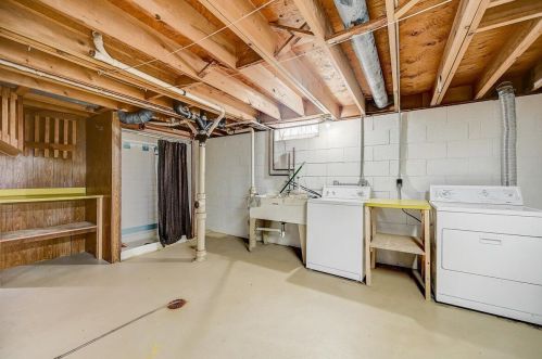 5718 24 St, Milwaukee WI 53204-1920 exterior